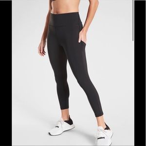 Athleta stash pocket legging